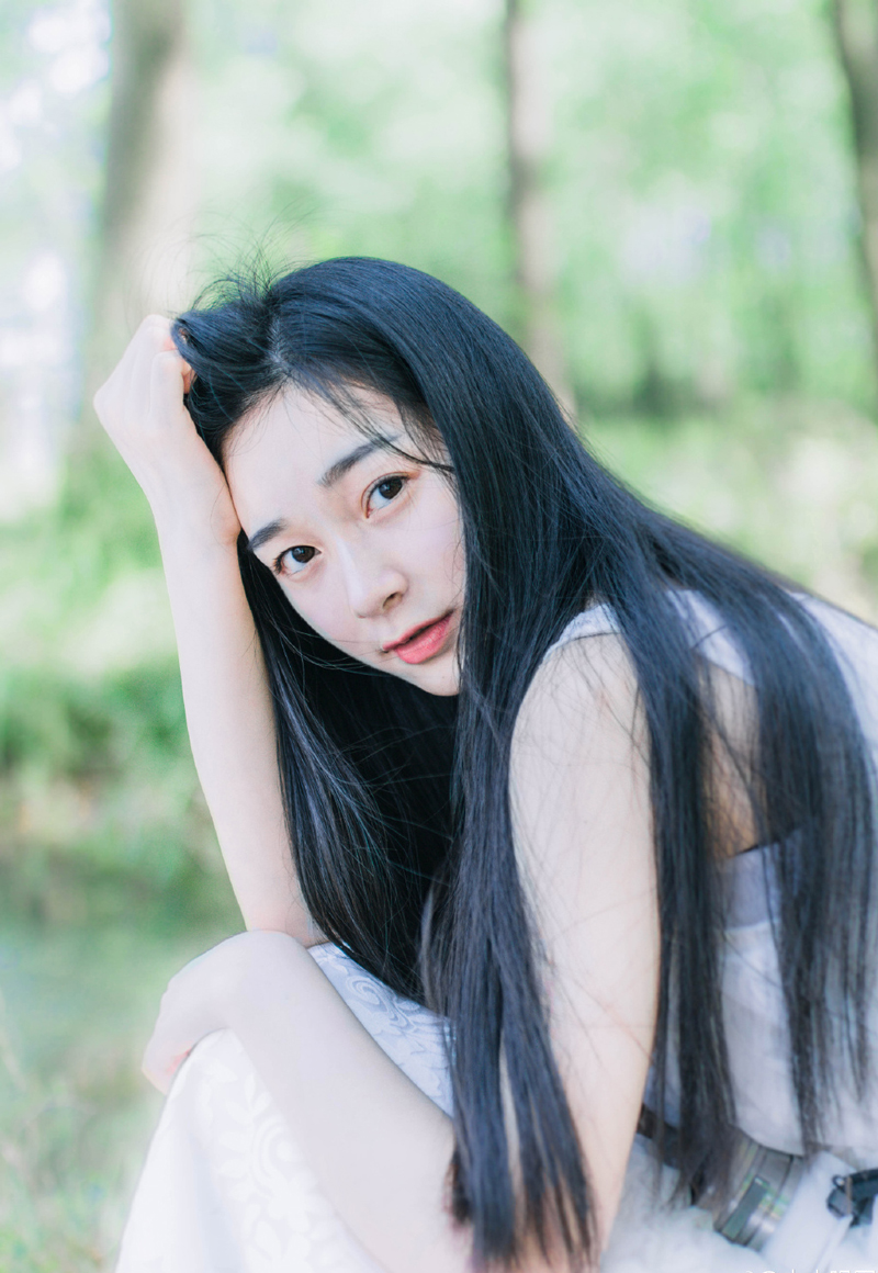 “退！退往夏口！”陈到咬了咬牙，此刻也只能退了，如果以柴桑大营的兵力来算，对方不可能在占据江夏，伏击自己的情况下，还有余力去夺取夏口，虽然眼下夏口已经成了一处死地，但除了夏口，他没有别的地方可退。